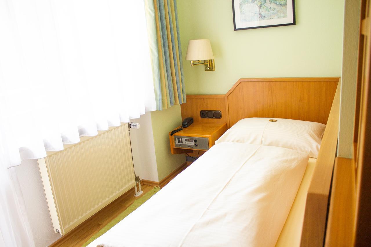Hotel Am Wald Ottobrunn Luaran gambar